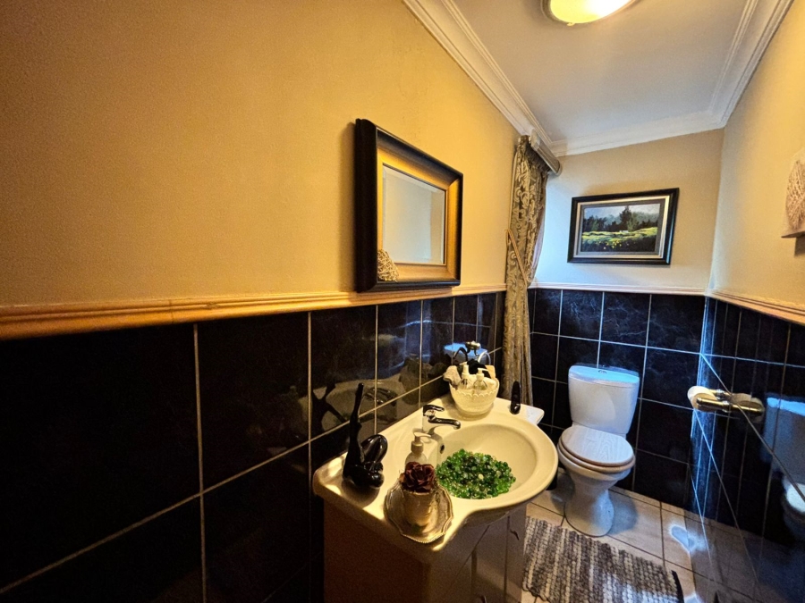 3 Bedroom Property for Sale in Vaal de Grace Golf Estate Free State